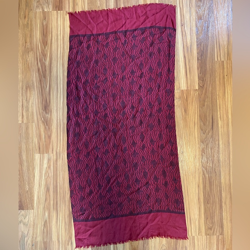 Stunning vintage Charvet scarf 2x4ft